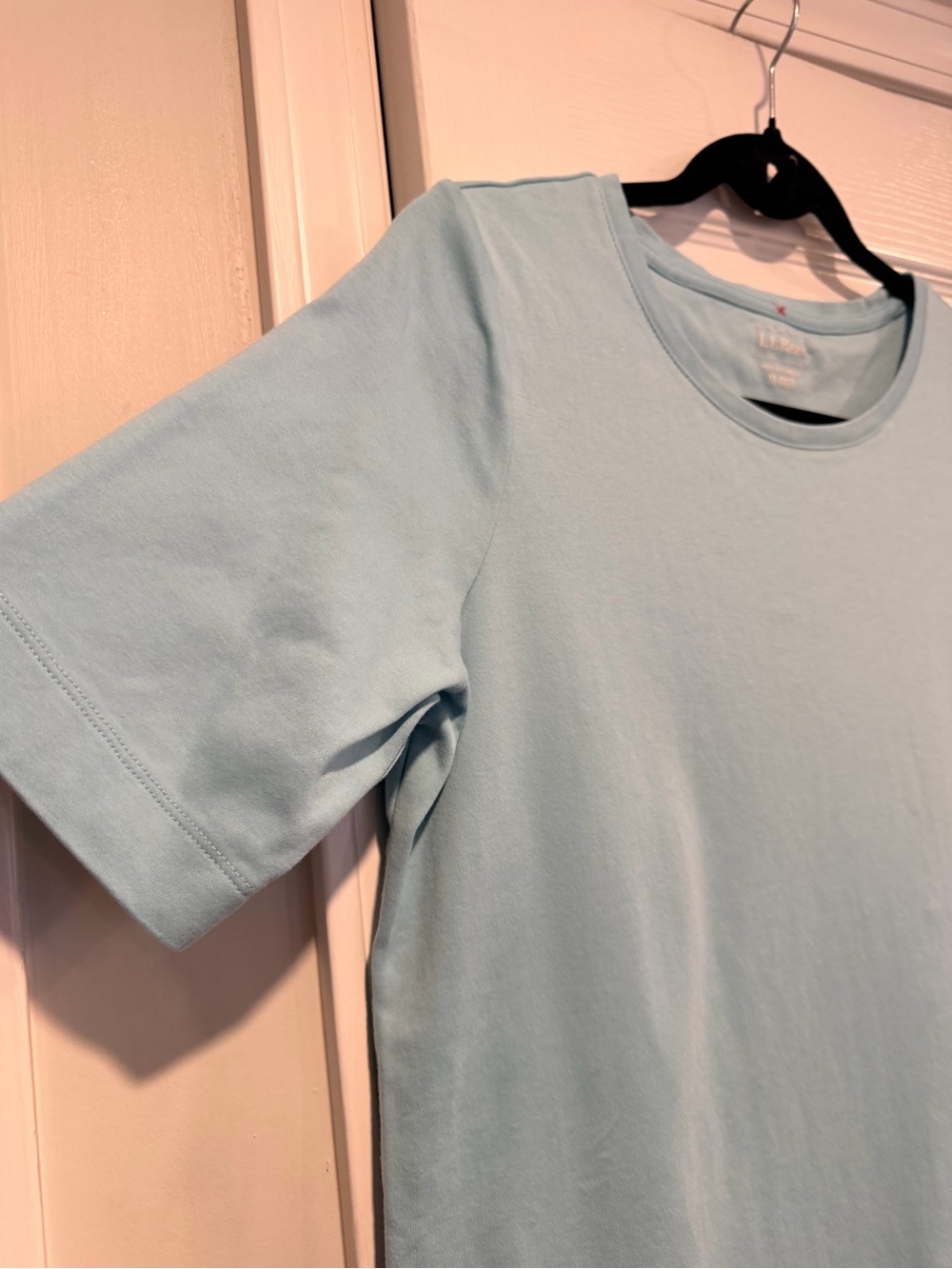 L.L. Bean Size M Light Blue Short Sleeve Crew Neck Cotton Stretch Tee Shirt - Picture 4 of 9